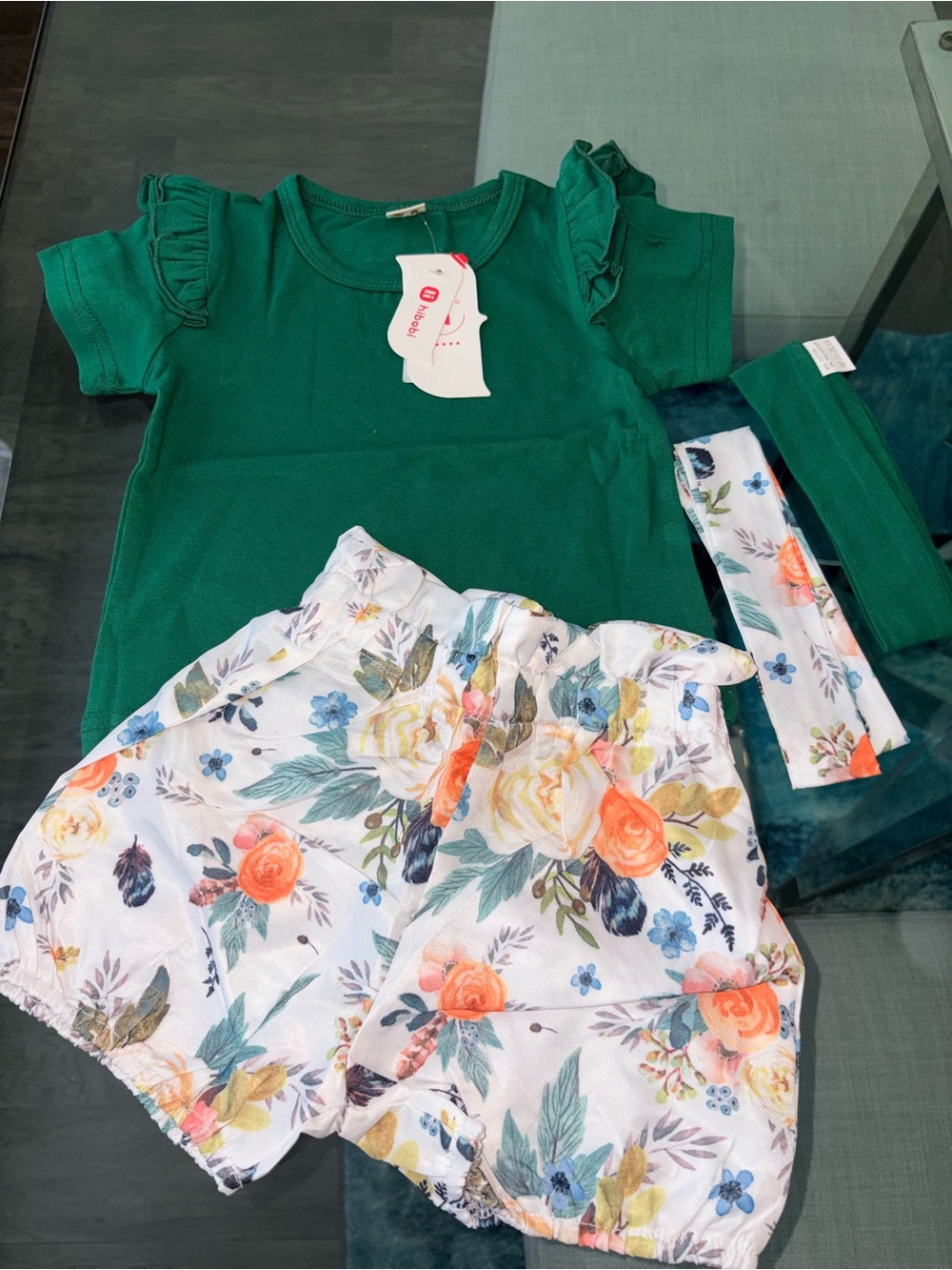 🦋5/$40 Girls Ruffle Sleeve Top with Floral Shorts Set